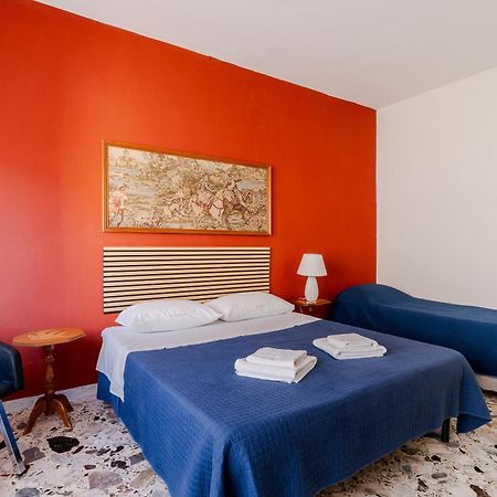Hotel Casa Di Madre Antonia Brindisi Zewnętrze zdjęcie